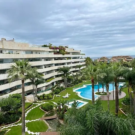 Exclusivo Apartamento Embrujo Banus Apartment *